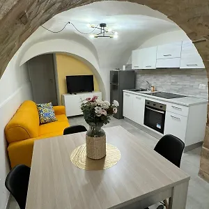 https://dante-home.taorminaitalyhotels.com